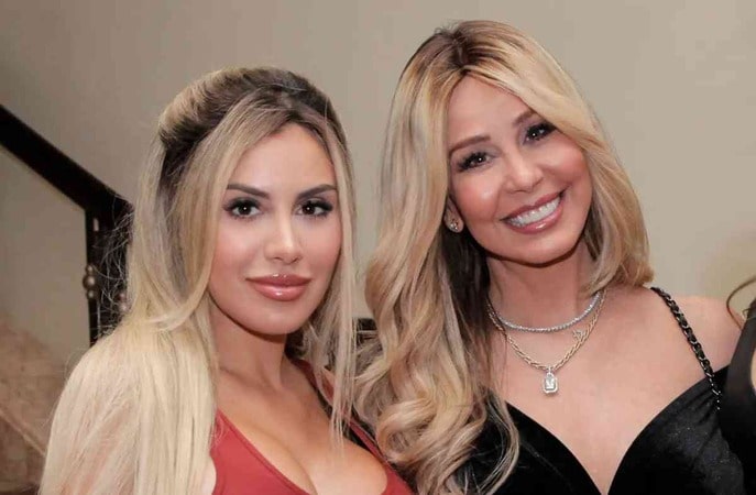Picture of Myrka Dellanos and her daughter Alexa Dellanos 